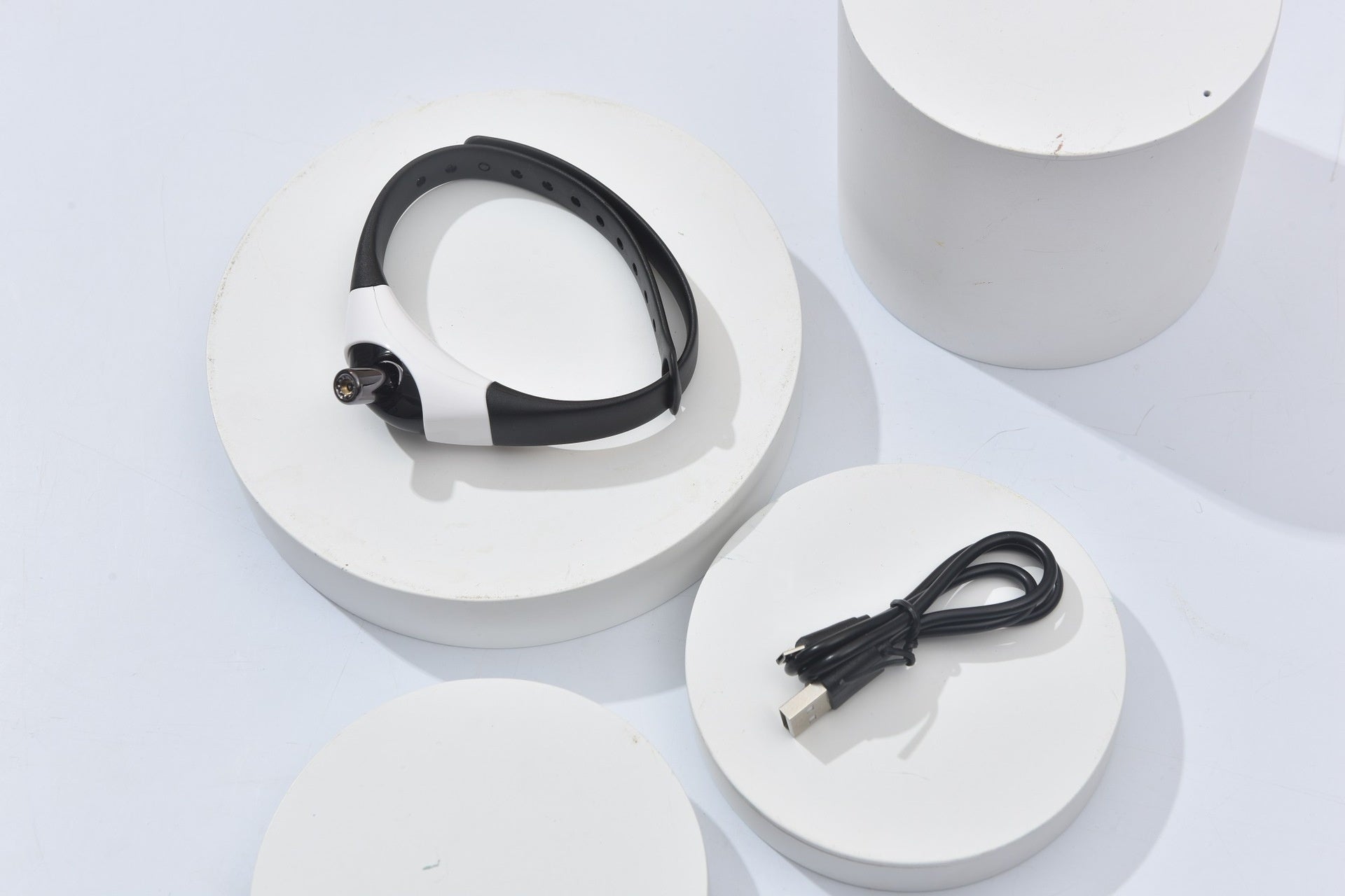Chase Me Laser Collar – Fun & Exercise in One for Curious Cats